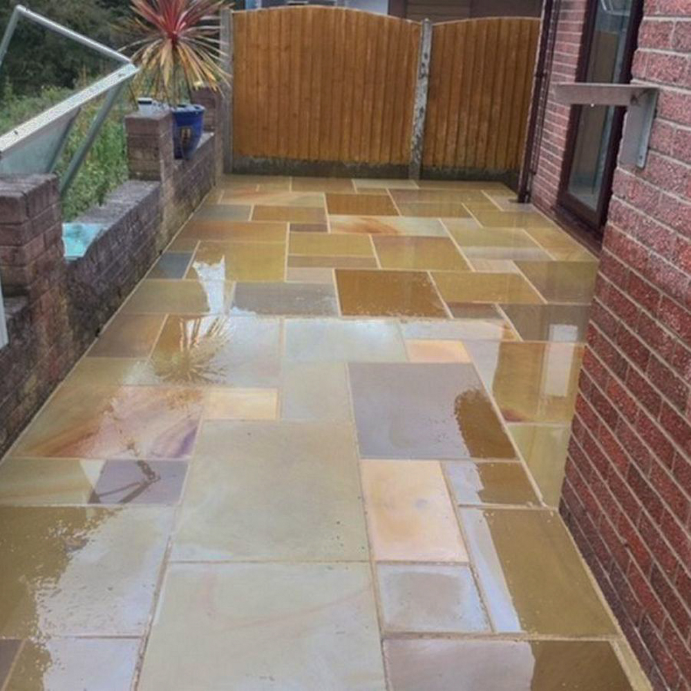 Rippon Sawn & Honed Sandstone as a finished patio wet